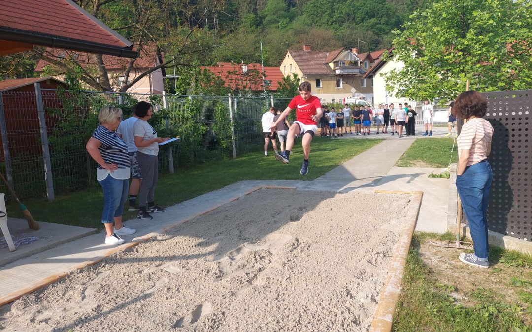ŠD Atletika, 8. in 9. razred