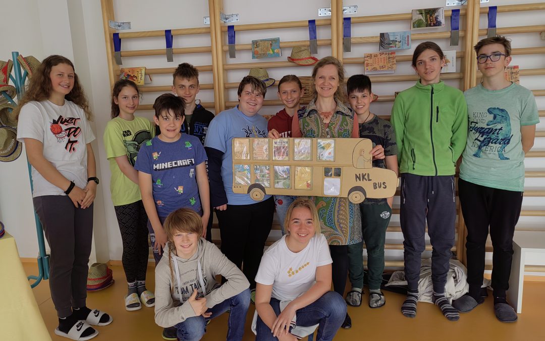 Bralnice pod slamnikom z Natašo Konc Lorenzutti